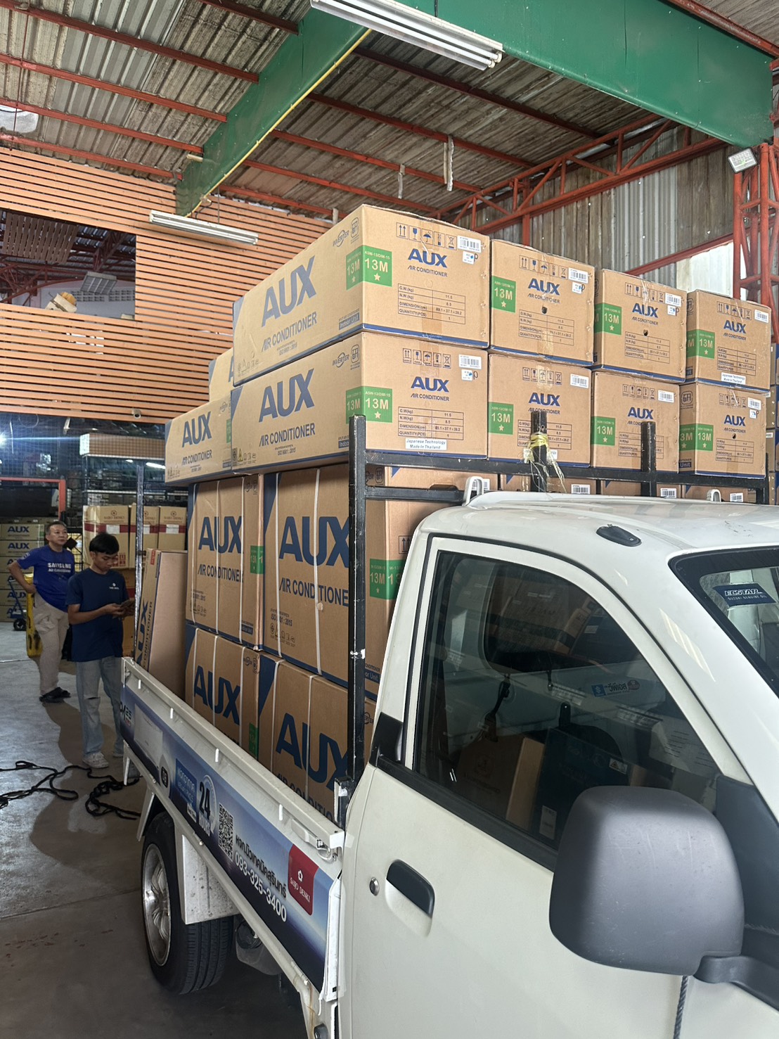 จัดส่งแอร์ AUX 12000 BTU 15 เครื่อง 9000 BTU 2 เครื่อง รวม 17 เครื่อง